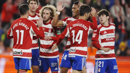 El Granada CF golea 3 a 1 al Zaragoza en Los Cármenes