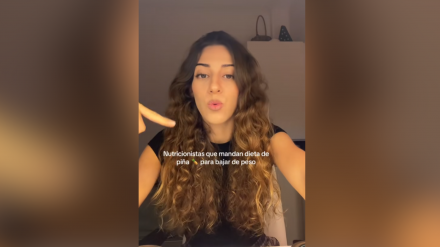 Adriana Maíllo, experta en bienestar, en el vídeo