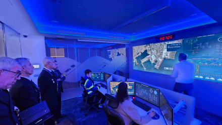 El  AJEMA visitó el Centro de Control Integrado en el astillero