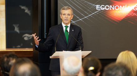 O presidente da Xunta de Galicia, Alfonso Rueda, participa no Foro Economía Galega e Empresa. Evolución, Innovación e Futuro.  Antigua sede do Banco Pastor (A Coruña), 11/11/25.