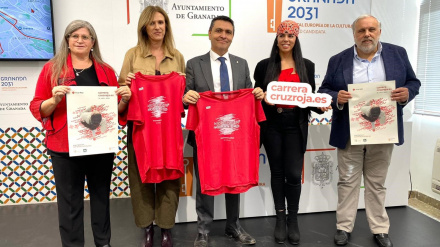Presentación de la XI Carrera de Cruz Roja en el Ayuntamiento de Granada