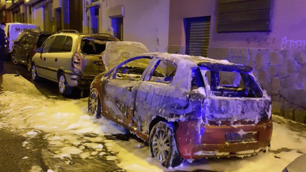 El fuego se inició en este vehículo