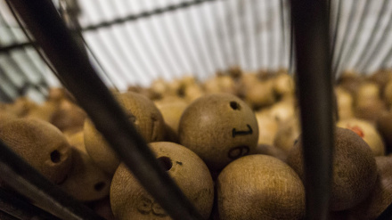 Desde hace años, los premios de lotería están gravados con un impuesto del 20%, lo que reduce el importe neto del 'Gordo' de 400.000 euros a 328.000 euros.