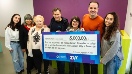 Espacio ZITY dona 5.000 euros a 'Amigos de los Mayores'