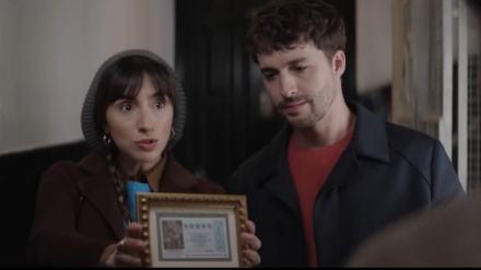 Un décimo enmarcado, protagonista del nuevo anuncio de la Lotería de Navidad de este 2025