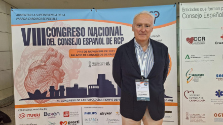 El Dr. Del Águila, director médico de HLA Mediterráneo, representó al centro en el congreso nacional