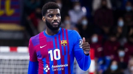 Dika Mem tiene ofertas para dejar el Barça