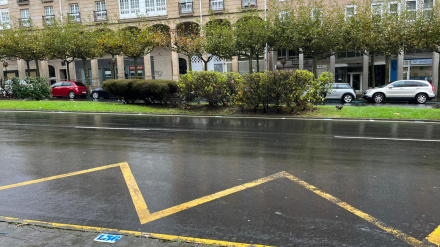 Los márgenes de la avenida de Esteiro ya fueron numerados para permitir la colocación de los puestos