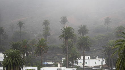 En la imagen, lluvia sobre el pueblo de Haría, en Lanzarote.