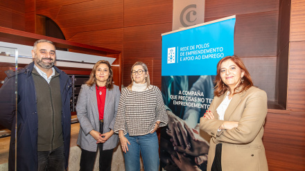 Integrantes de la Cámara y de la Xunta en la nueva sede cameral de Ferrol