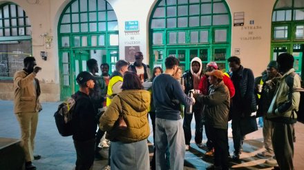 Temporeros atendidos por voluntarios de Cáritas