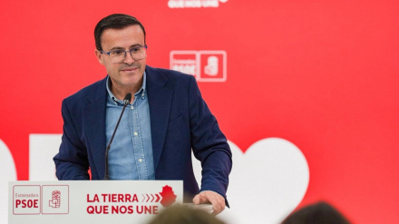 17/11/2025 El secretario general del PSOE extremeño, Miguel Ángel Gallardo, en una rueda de prensa en Mérida.POLITICA ESPAÑA EUROPA EXTREMADURAPSOE EXTREMADURA