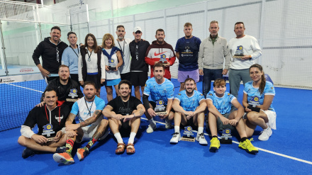 Foto de familia de los ganadores por categorías