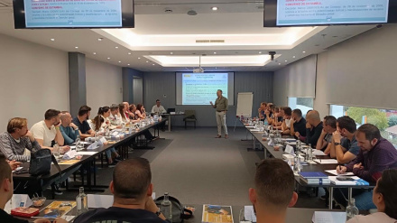 Juan Jesús Alcántara impartiendo uno de los cursos