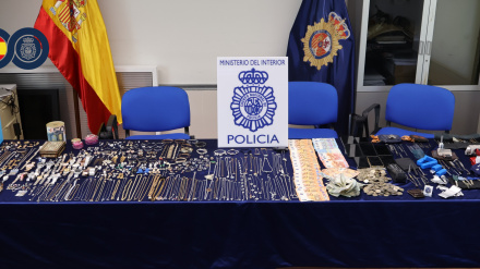 La Policía Nacional desmantela en Torrevieja una banda experta en robos en viviendas mediante la técnica del “hilo invisible”