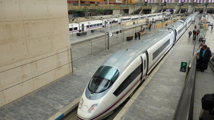 La alcaldesa de Zaragoza pide conocer los detalles del plan de Alta Velocidad de Óscar Puente