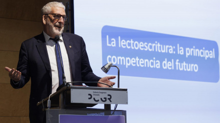 El pedagogo y maestro Gregorio Luri interviene en un acto, a 27 de septiembre de 2023, en Granada
