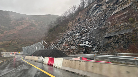 El tramo de la AP-66 afectado por el argayo