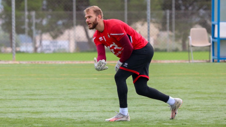 Ernestas, durante un entrenamiento del CF Lorca Deportiva