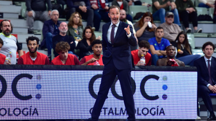 Sito Alonso, entrenador de UCAM CB