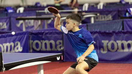 A escena la Escuela de Deportiva Municipal de tenis de mesa