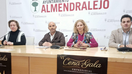 Presentación de los homenajeados en la cena de gala empresarial