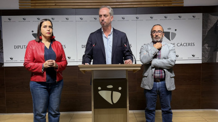 Presentación del convenio en la Diputación de Cáceres
