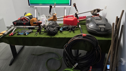 Objetos recuperados en el trastero del sospechoso