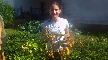 Una de las niñas de Puebla de Obando