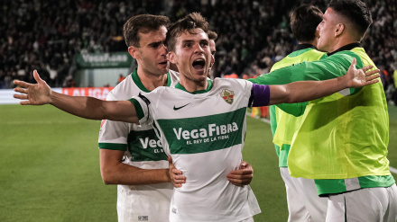 Febas celebra el gol marcado para el Elche contra el Real Madrid