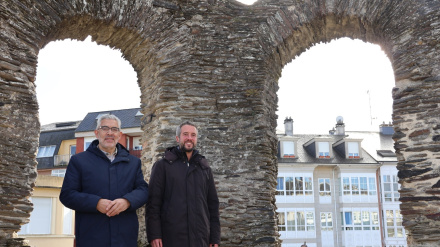 Miguel e Arroxo na muralla