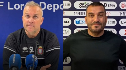 Sebas López, entrenador del CF Lorca Deportiva y Adrián Hernández, entrenador del Águilas FC