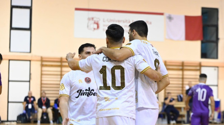 El jimbee celebra uno de los goles