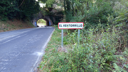 Una imagen de la carretera de La Plata, justo al paso de la vía por el túnel