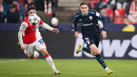 Robert Navarro en el Slavia de Praga - Athletic Club