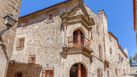 Palacio Chaves Calderón