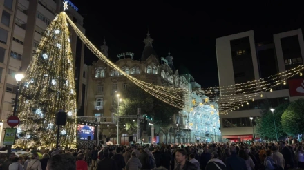 Encendido de luces 2024 por Mariano Giménez
