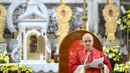 Istanbul (Turkey), 28/11/2025.- Pope Leo XIV speaks during a meeting with bishops, priests, deacons, consecrated persons, and pastoral workers at the Cathedral of the Holy Spirit, also known as Saint Esprit Cathedral in Istanbul, Turkey, 28 November 2025. Pope Leo XIV is on his first apostolic journey outside Italy since his election as pontiff, visiting Turkey and Lebanon from 27 November to 02 December. (Papa, Italia, Líbano, Turquía, Estanbul) EFE/EPA/ALESSANDRO DI MEO