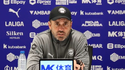 El entrenador del Deportivo Alavés, Eduardo Coudet