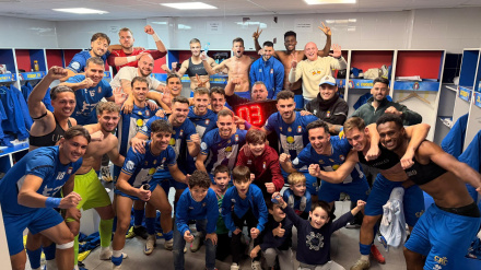 Celebración del CF Lorca Deportiva en el vestuario del 2-1 ante el Atlético Malagueño