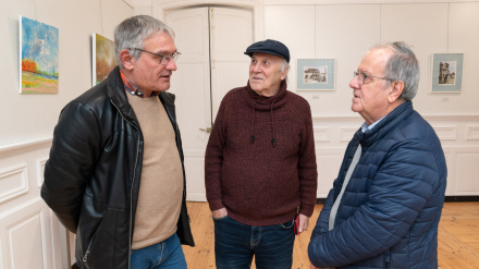 Secundino García, alcalde de San Sadurniño, con Carlos Barcón y Julio Ferrín