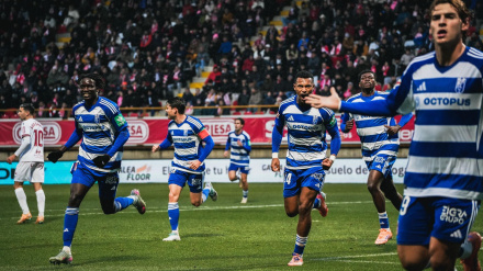 Los jugadores del Granada obtuvieron la victoria en el Reino de Léon