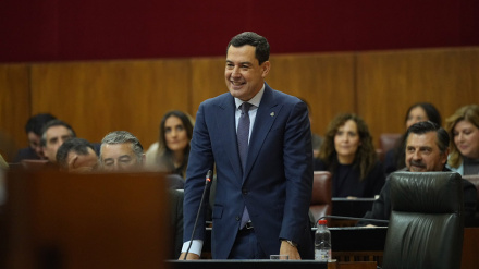 Moreno estalla contra Montero por la reapertura de Santana: "Viene a hacerse una foto sin poner un céntimo"