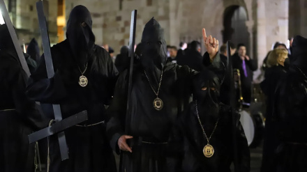 Un momento de la procesión de Jesús Nazareno en Zamora