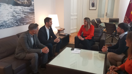 Arribas y Alonso visitan al Ayuntamiento