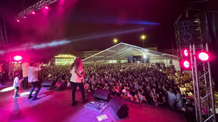 Una imagen de las fiestas patronales de Llaranes