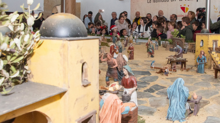 Belén de la Diputación de Cáceres ubicado en el claustro del Palacio de Carvajal