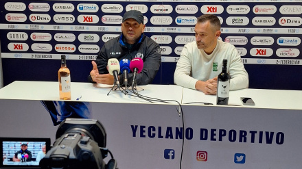 Iván Ruiz toma las riendas del Yeclano Deportivo