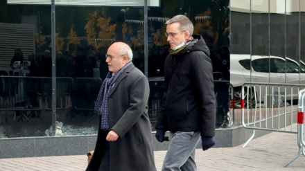 Santiago Laiglesia (d) acompañado por su abogado a su entrada a los Juzgado de Sabadell (Barcelona)La titular del Juzgado de Primera Instancia 2 de Sabadell (Barcelona) ha acordado que se practique una prueba caligráfica a Santiago Laiglesia, en prisión preventiva por el asesinato de Helena Jubany en 2001, y ha citado a 4 testigos para tomarles declaración el 10 de diciembre, han informado fuentes judiciales a Europa Press.POLITICA