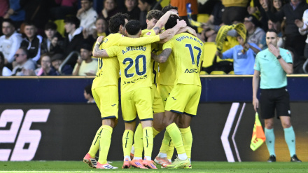 Buchanan celebra el gol con sus compañeros, en el Villarreal - Getafe